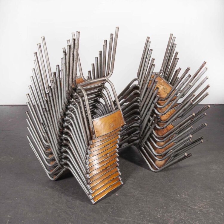 Chaises de salle à manger empilables en argent Mullca français des années 1950 - Bonnes quantités disponibles