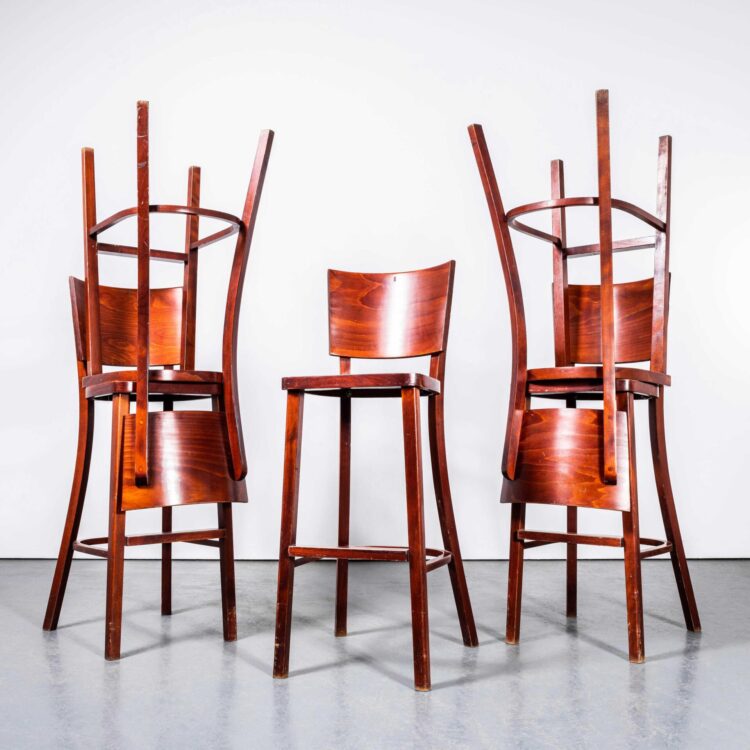 Originele hoge gebogen houten barstoelen uit de jaren 70 - set van vijf