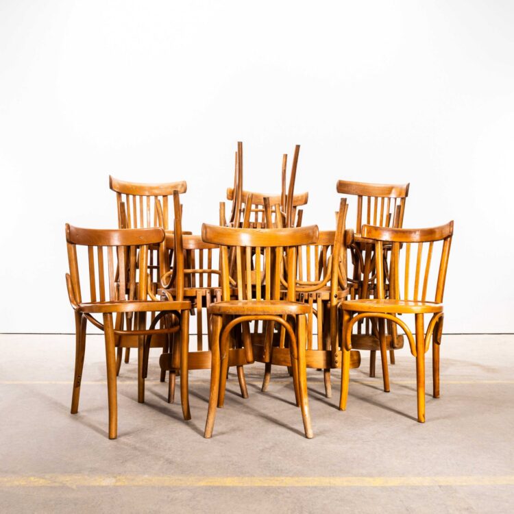 Standaard blonde klassieke bistrostoelen voor gemengde eetkamer uit de jaren 50