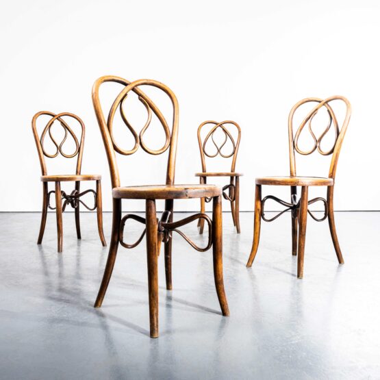 19th Century Elegant Pretzel Shaped Thonet Dining Chairs – Set Of Four