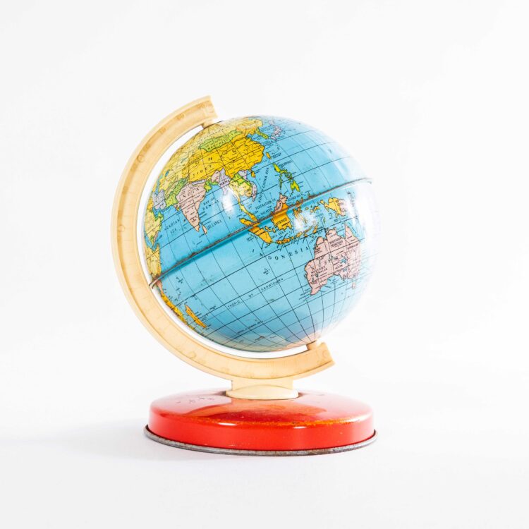 1950’s Simple Educational World Globe