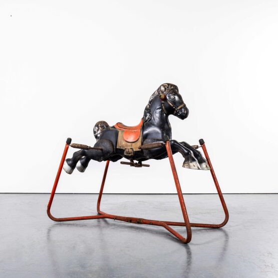 Cheval à bascule vintage MOBO en tôle peinte des années 1960
