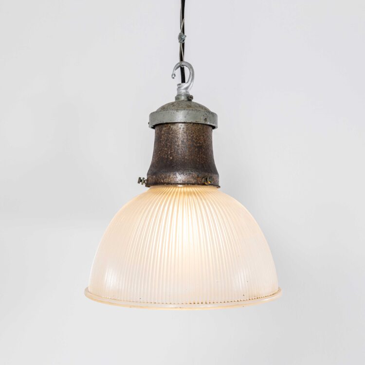 Industriële hanglamp met koepel uit de jaren 60 van Holophane