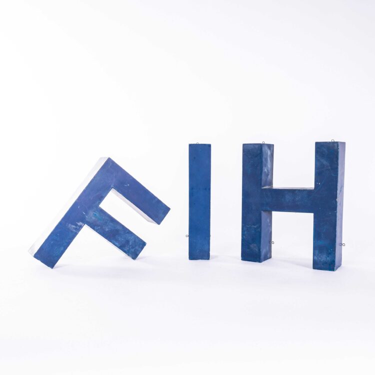 Lettres d'enseigne métalliques originales françaises des années 1950, grand format – Bleu côtier