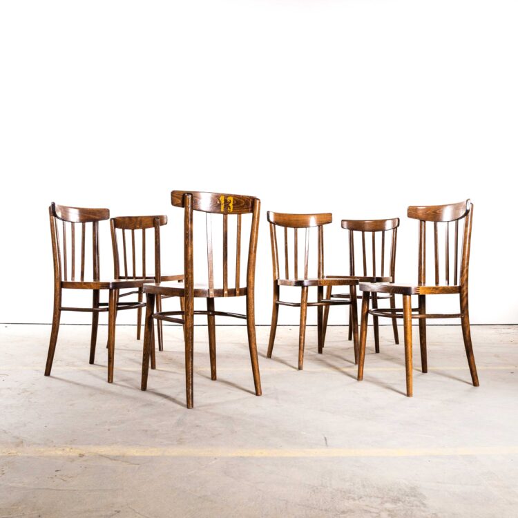 Chaises de salle à manger hautes et élégantes en bois courbé, style années 1950, par Ton – Ensemble de six