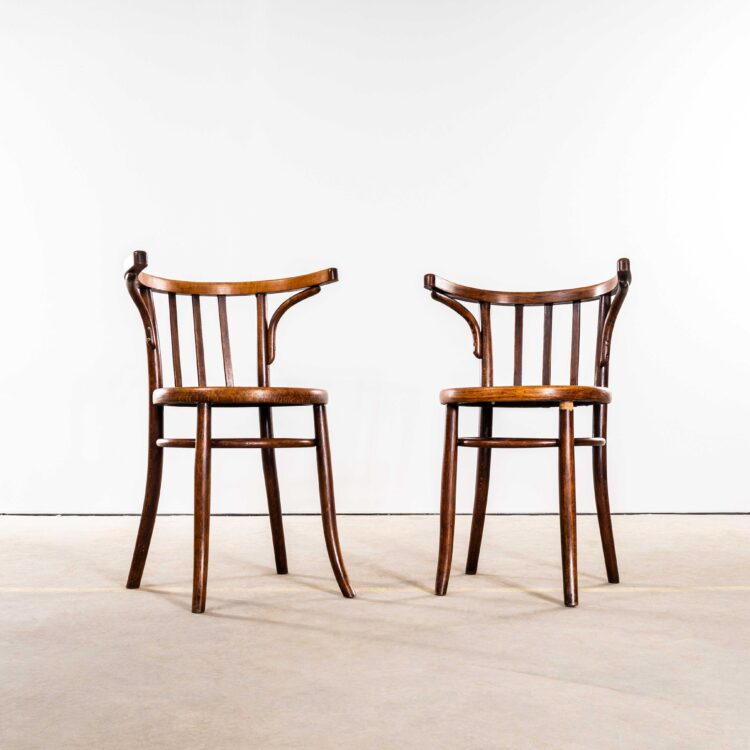 Sedie da pranzo Debrecen in legno curvato degli anni '40 - Coppia