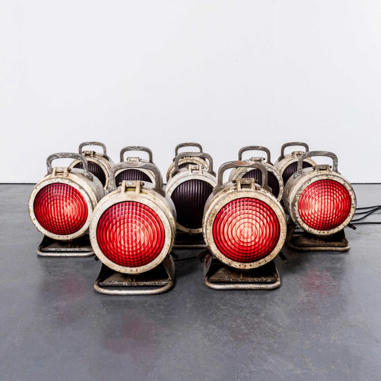 Originele Franse waarschuwingslampen voor treinmachinisten uit de jaren 50
