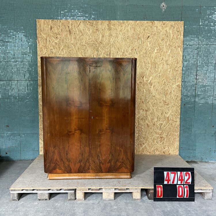 1930’s Warm Figured Walnut Wardrobe