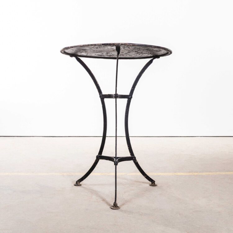 1950’s Simple Black French Round Outdoor Metal Table